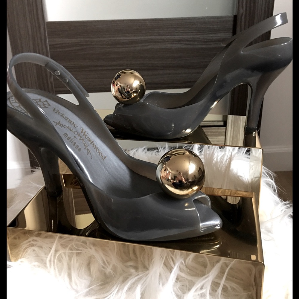 Vivienne Westwood Melissa Anglomania Peep Toe Gold Globe Heels 38-GUC